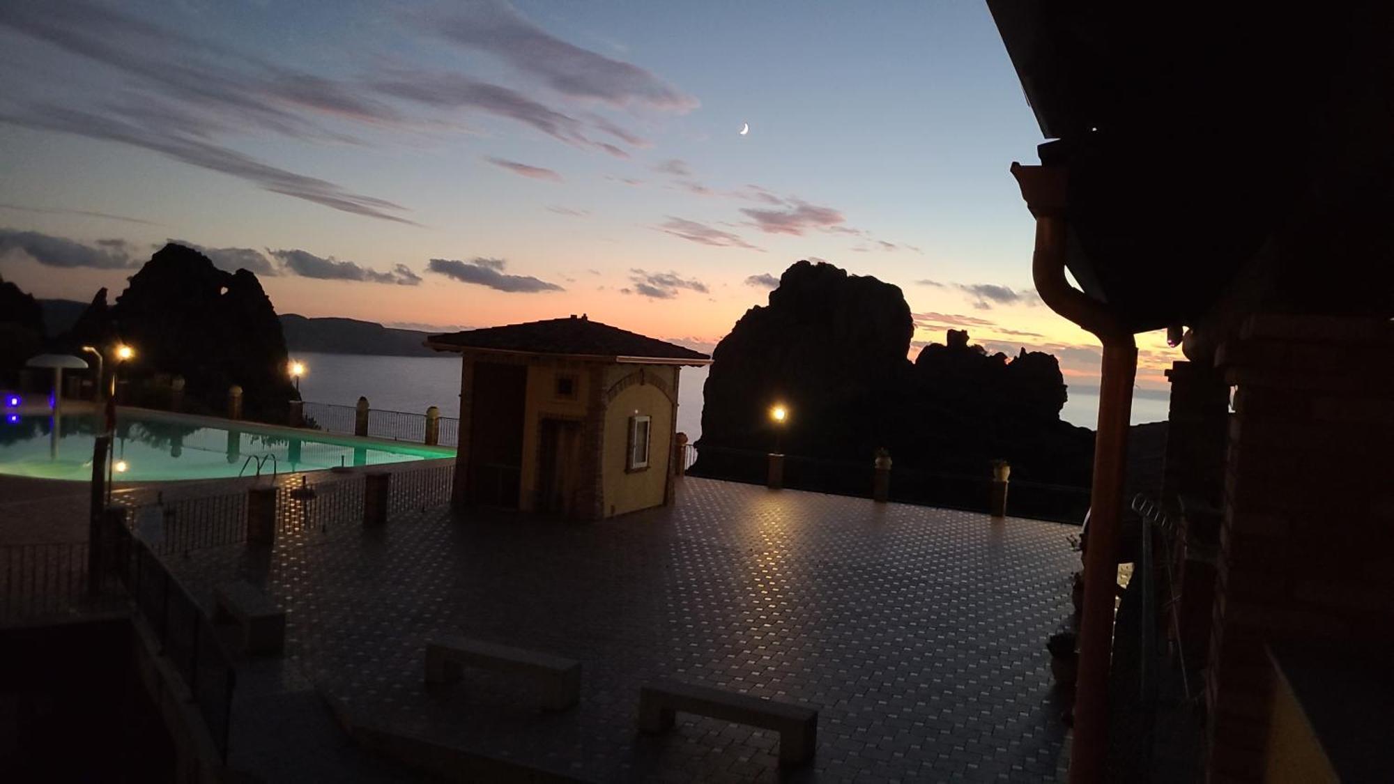 Villa Tramonti Sul Mare Nebida Exterior photo